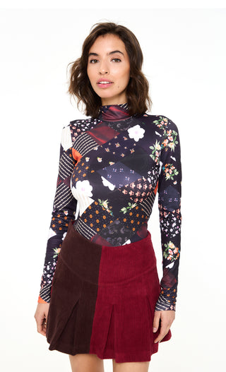 SECOND SKIN TURTLENECK TOP