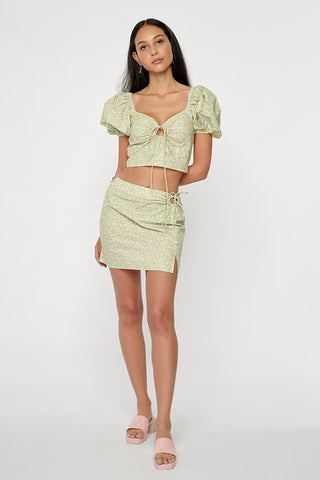 Tie Front Ditsy Puff Sleeve Top